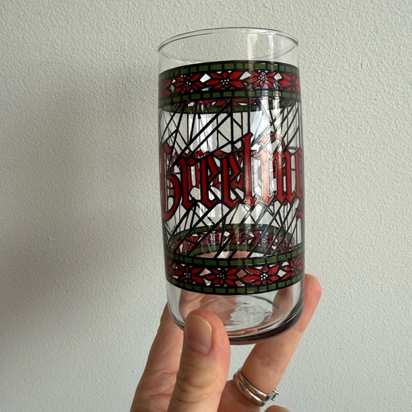 Vintage Houze Seasons Greeting cups - Picture 5 of 7